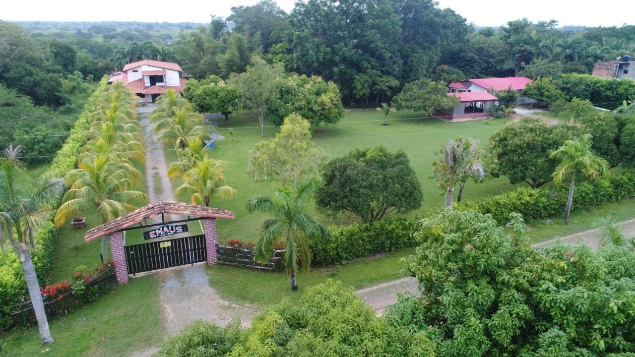 Casa Campo Emaus Caucasia المظهر الخارجي الصورة