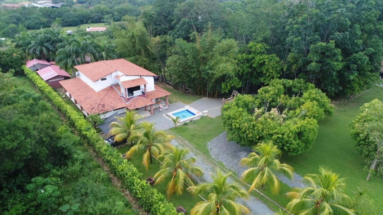 Casa Campo Emaus Caucasia المظهر الخارجي الصورة